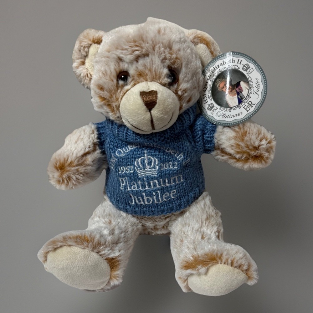 Embrace Queen Elizabeth II Platinum Jubilee 8"‎ Teddy Bear 2022 Elagate Products